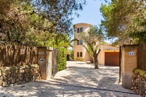 Property grounds - Stunning Country Home "Finca Sanau" Near the Beach with Sea View, Outdoor Pool, A/C, Wi-Fi, Garden, Balcony & Terrace; Parking Available (S'Horta)