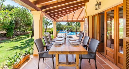 Wunderbare Finca "Sanau" in Strandnähe mit Meerblick, Außenpool, Klimaanlage, WLAN, privatem Garten, Balkon und Terrasse; Parkplätze vorhanden