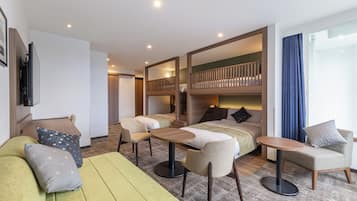 Deluxe 4-Bed Bunk Room, Non Smoking | In-room safe, laptop workspace, free WiFi, bed sheets