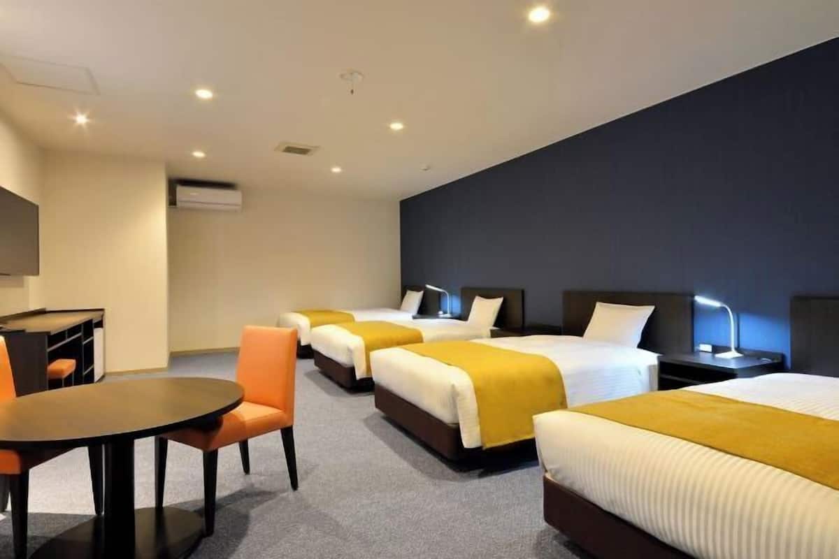 1 bedroom, in-room safe, desk, free WiFi
