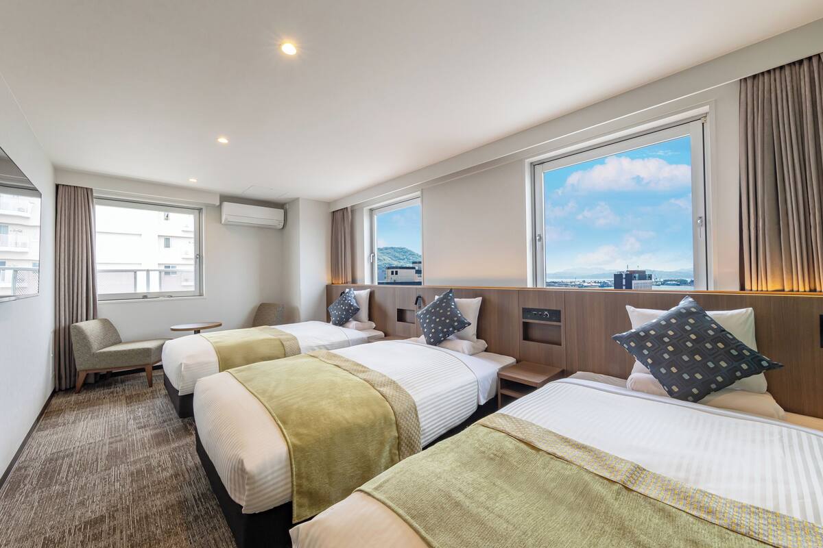 Sky View Triple Room, Non Smoking | In-room safe, laptop workspace, WiFi (free), bed sheets
