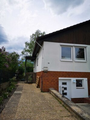 Unclassified image, 2 of 15, button