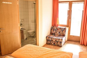 2 quartos, cofres nos quartos, Wi-Fi, roupa de cama