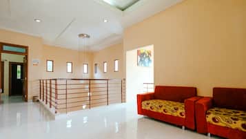 Family Room | Living area | LED TV