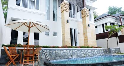 Villa Jogja Grand Bale with Private Pool by Simply Homy