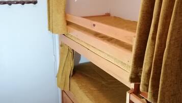 1 Schlafzimmer, Bügeleisen/Bügelbrett