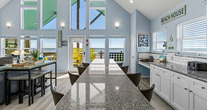 Beachfront | Hot Tub, Game Room, & Lift