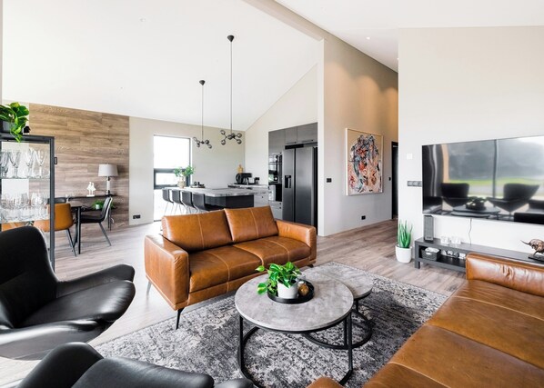 Standard Villa | Living room
