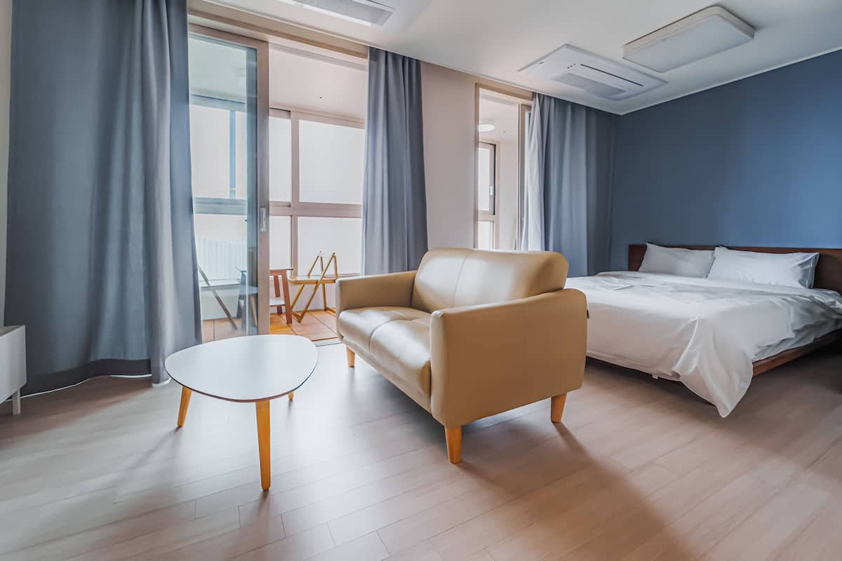 Estudio Deluxe | 2 habitaciones, decoración personalizada y muebles diferentes