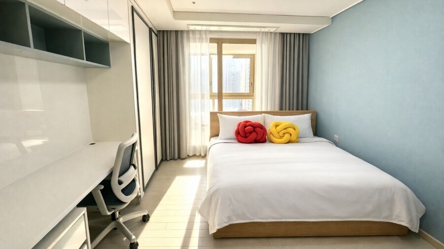 The November Stay In Landmark