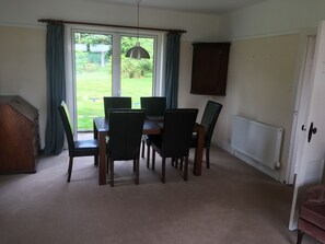 Dining - Detached house with stunning garden in picturesque coastal village SW Scotland (Kippford)