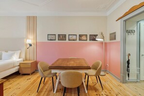 Dining - Carmo's Residence Art Apartments 2º (Setúbal)