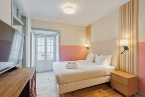 1 bedroom, iron/ironing board, travel cot, WiFi