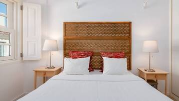 2 slaapkamers, een strijkplank/strijkijzer, reisbedje, wifi