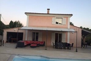 Outdoor pool - Villa Avec Piscine Privée (La Roquette-sur-Siagne)