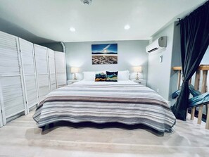2 slaapkamers, een strijkplank/strijkijzer, gratis wifi, beddengoed