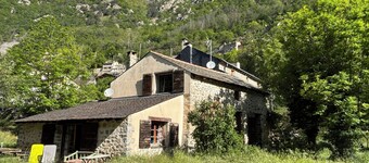 Authentique Moulin en Bord de Rivière