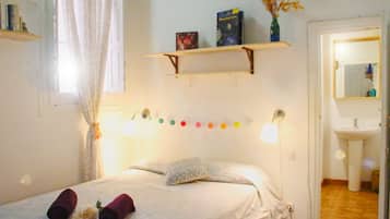 Individually decorated, desk, free WiFi, bed sheets