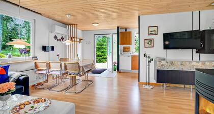 Stunning home in Hadsund with WiFi