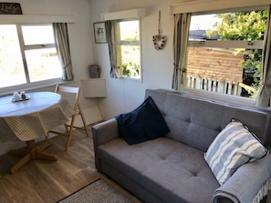 Cabin | Living room