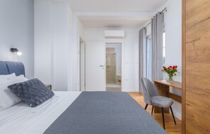 3 bedrooms, travel crib, free WiFi, bed sheets - Amazing home in Zminj (Zminj)