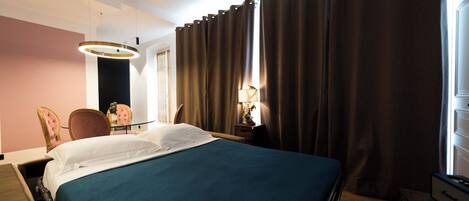 1 bedroom, in-room safe, iron/ironing board, free WiFi