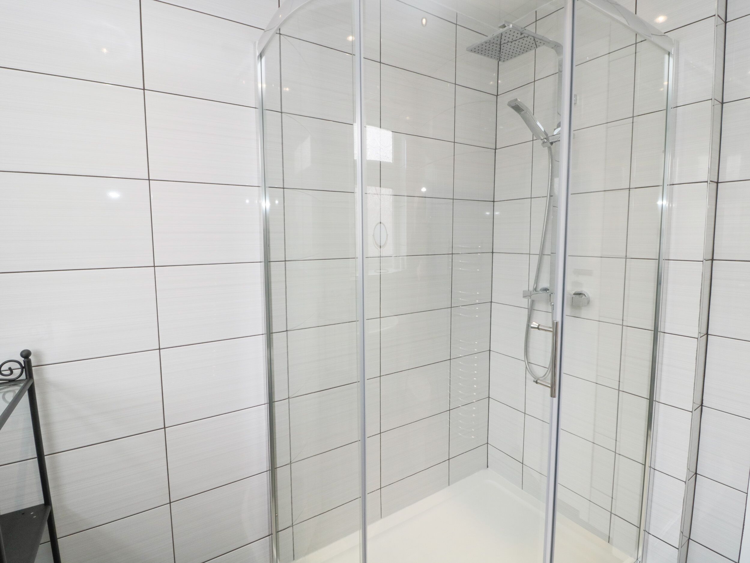Cottage | Bathroom | Shower