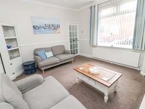 Cottage | Living room - Sandy Toes Cottage (Newbiggin-by-the-Sea)