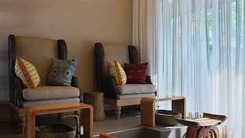 Couples treatment room(s), body treatments, aromatherapy