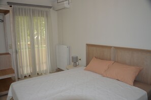 2 bedrooms, iron/ironing board, travel crib, WiFi - Neue Ferienwohnung in Strandnähe (Ρέθυμνο)