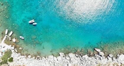 Atlantic Cave Haven-Seaside, Fully Equipped