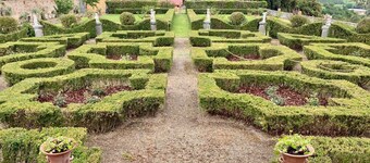 The garden house is located within the grounds of the  historic Villa Meleto 