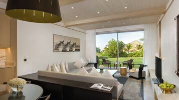 32-inch flat-screen TV with digital channels, TV