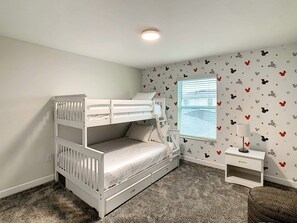 4 soverom, strykejern/-brett, wi-fi og sengetøy