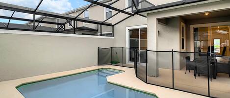 Piscine couverte