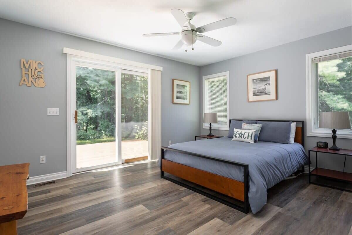 4 makuuhuonetta, silitysrauta/-lauta, Wi-Fi, vuodevaatteet