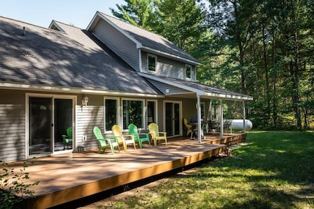 Terrace/patio. Bissell Creek Cottage - Dog Friendly w/ Hot Tub!