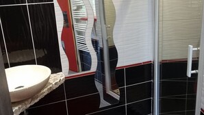 Uklassifisert bilde, 3 av 9, knapp