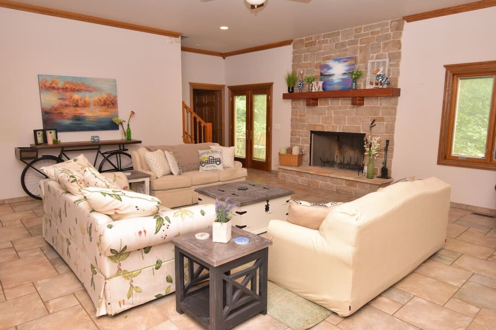 Smart TV, fireplace, video games, DVD player