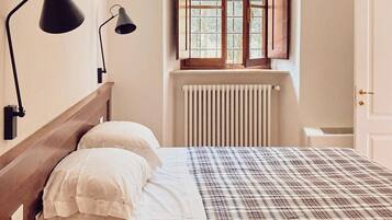 1 camera, una scrivania, ferro/asse da stiro, Wi-Fi gratuito