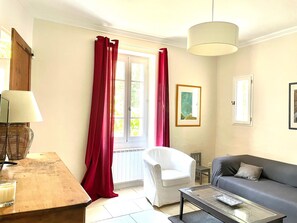 TV, table tennis, books