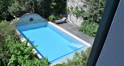Maison de Charme Avec Piscine au CĆur de Vaison-la-romaine