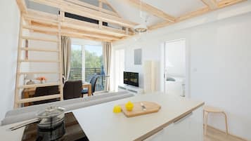 Huoneisto, 1 makuuhuone, parveke, rannalla | Yksityinen keittonurkkaus | Mikroaaltouuni, astianpesukone, kahvin-/teenkeitin, vedenkeitin