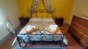 3 habitaciones, tabla de planchar con plancha y wifi gratis