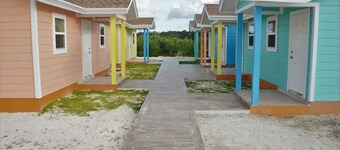 Private One Bedroom Cottage- Bonefish Creek