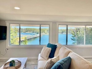 TV - Oceanfront Cottage on Private Island (Milbridge)