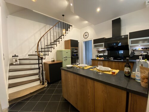 L'interlude Gite de Standing au Coeur de Chartres Avec Parking