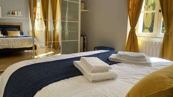 3 bedrooms, iron/ironing board, travel crib, free WiFi