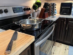 Fridge, microwave, oven, stovetop - 1.5 mi to Beach-New Pool! Smart home-Modern Decor! (Nevarra)
