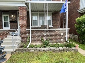 تفاصيل الفندق من الخارج